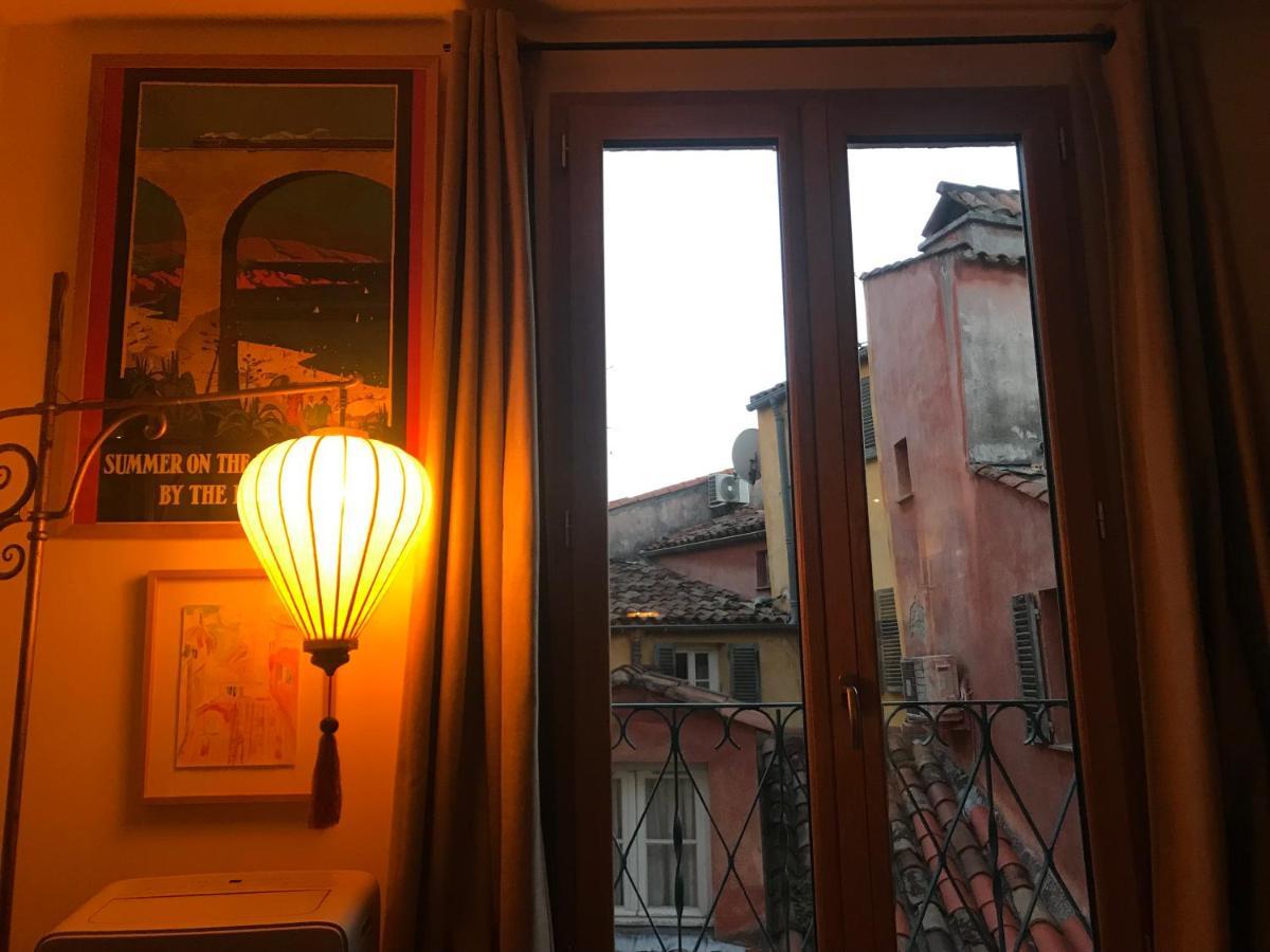 Spacious And Bright Flat Close To The Beach : Heart Of Old Nice Buitenkant foto