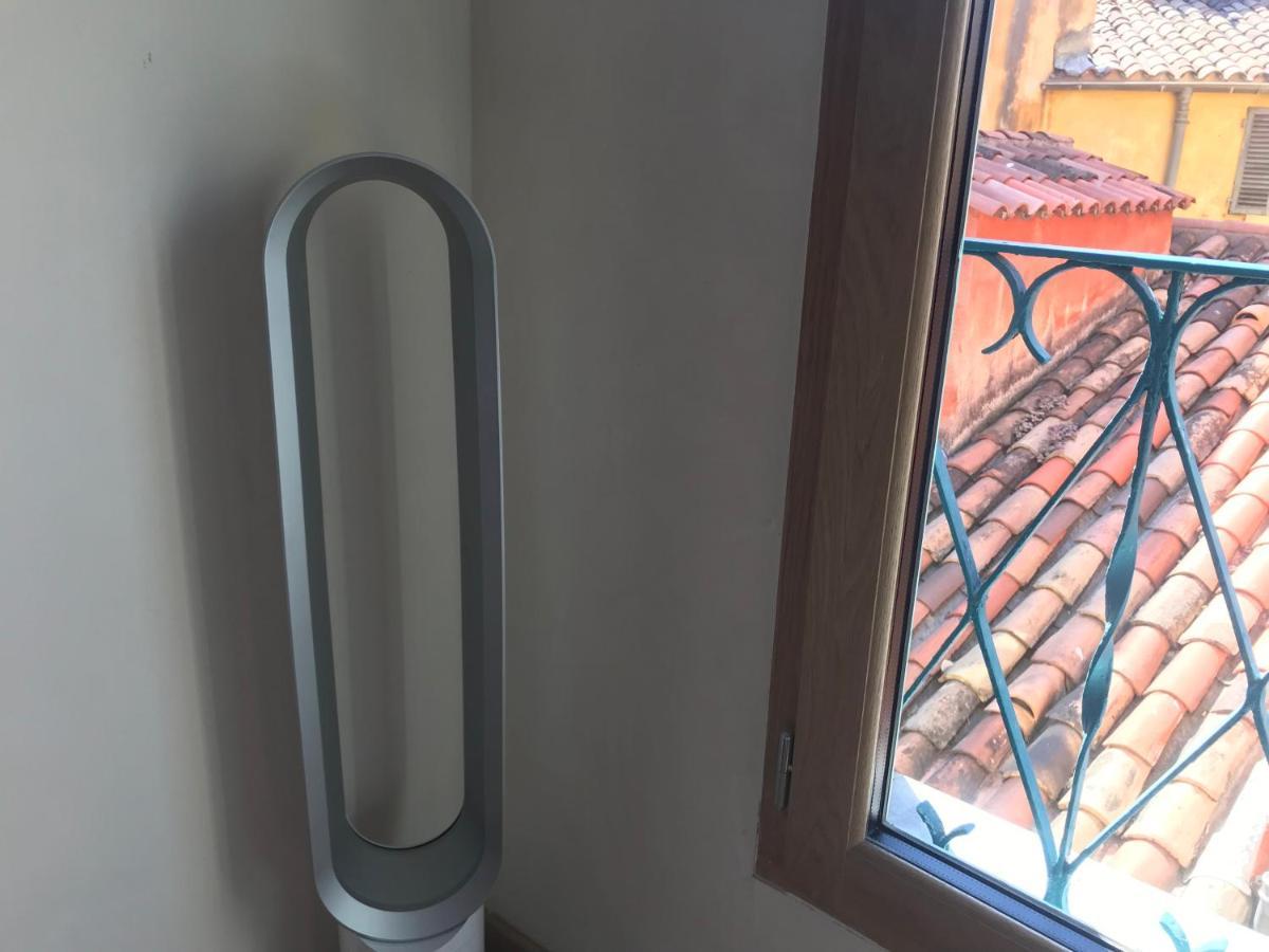 Spacious And Bright Flat Close To The Beach : Heart Of Old Nice Buitenkant foto